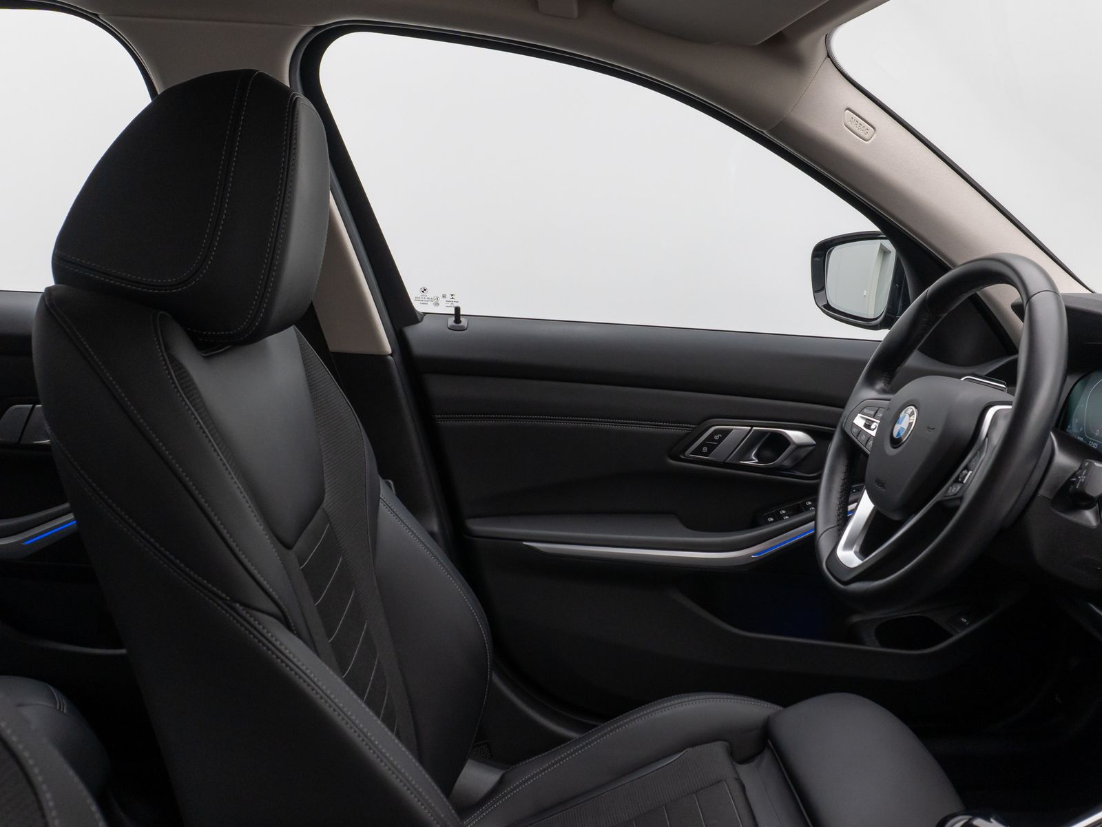 BMW 320d SportLine - Samsaru's Car Outlet