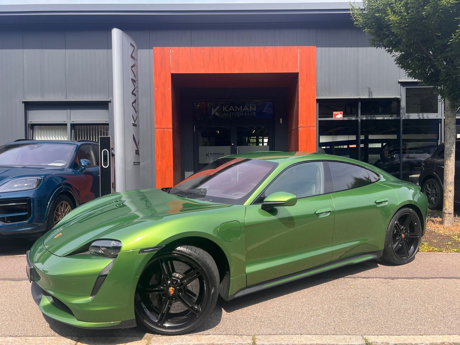 Porsche Taycan Turbo #PCCB KERAMIK! 21" MISSION! 1-HAND