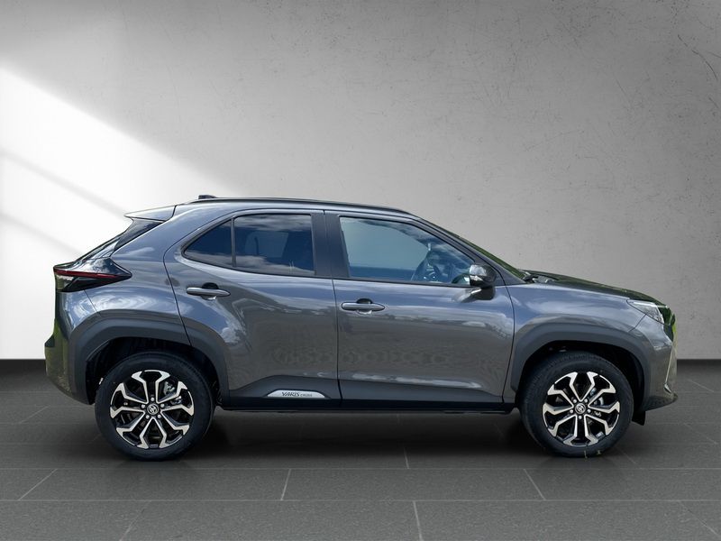 Toyota Yaris Cross 1.5 Hybrid Teamplayer *2xPDC*BLIS*LH