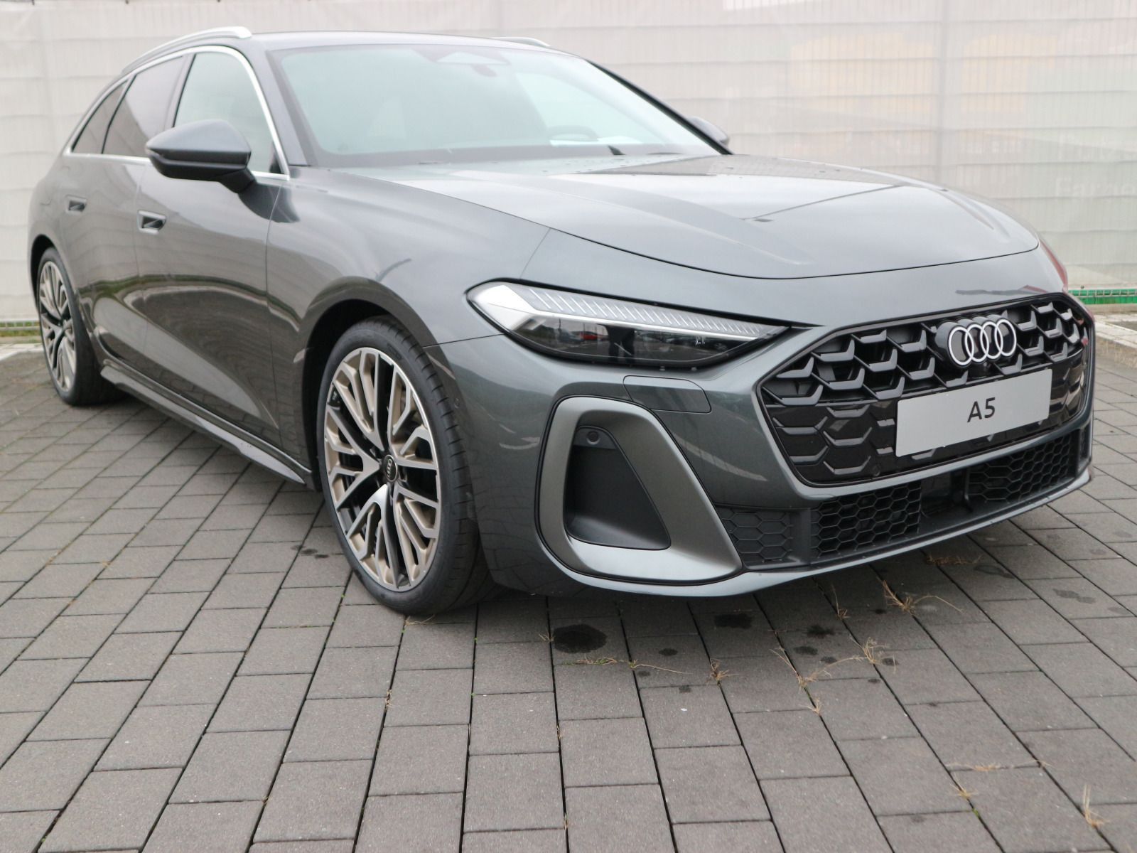 Audi A5 Avant TDI quattro 150 kW S tronic S line*AHK*