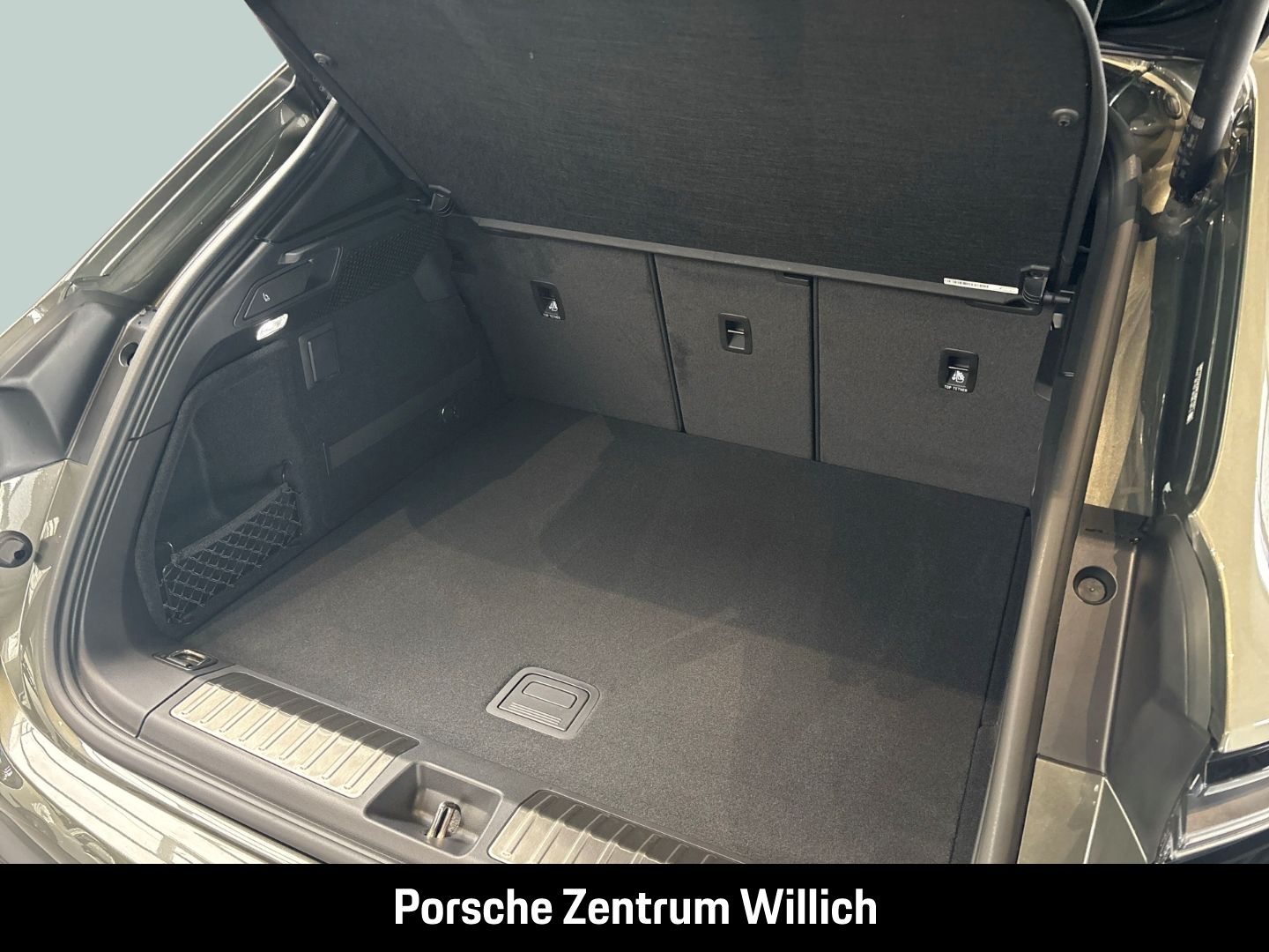 Porsche Macan 4 Surround-View InnoDrive LED-Matrix BOSE