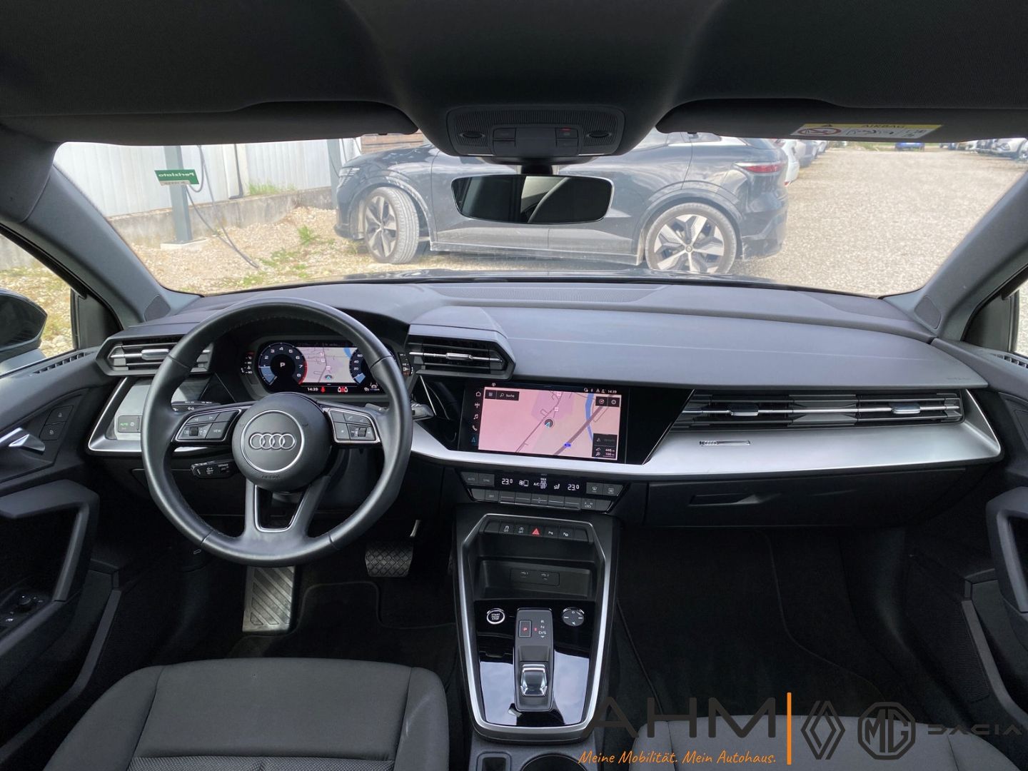 Audi A3 Sportback 30 TFSI advanced - Samsaru's Car Outlet