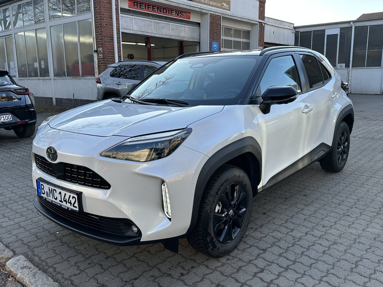 Toyota Yaris Cross 1.5l Hybrid FWD Style Plus + Safety-