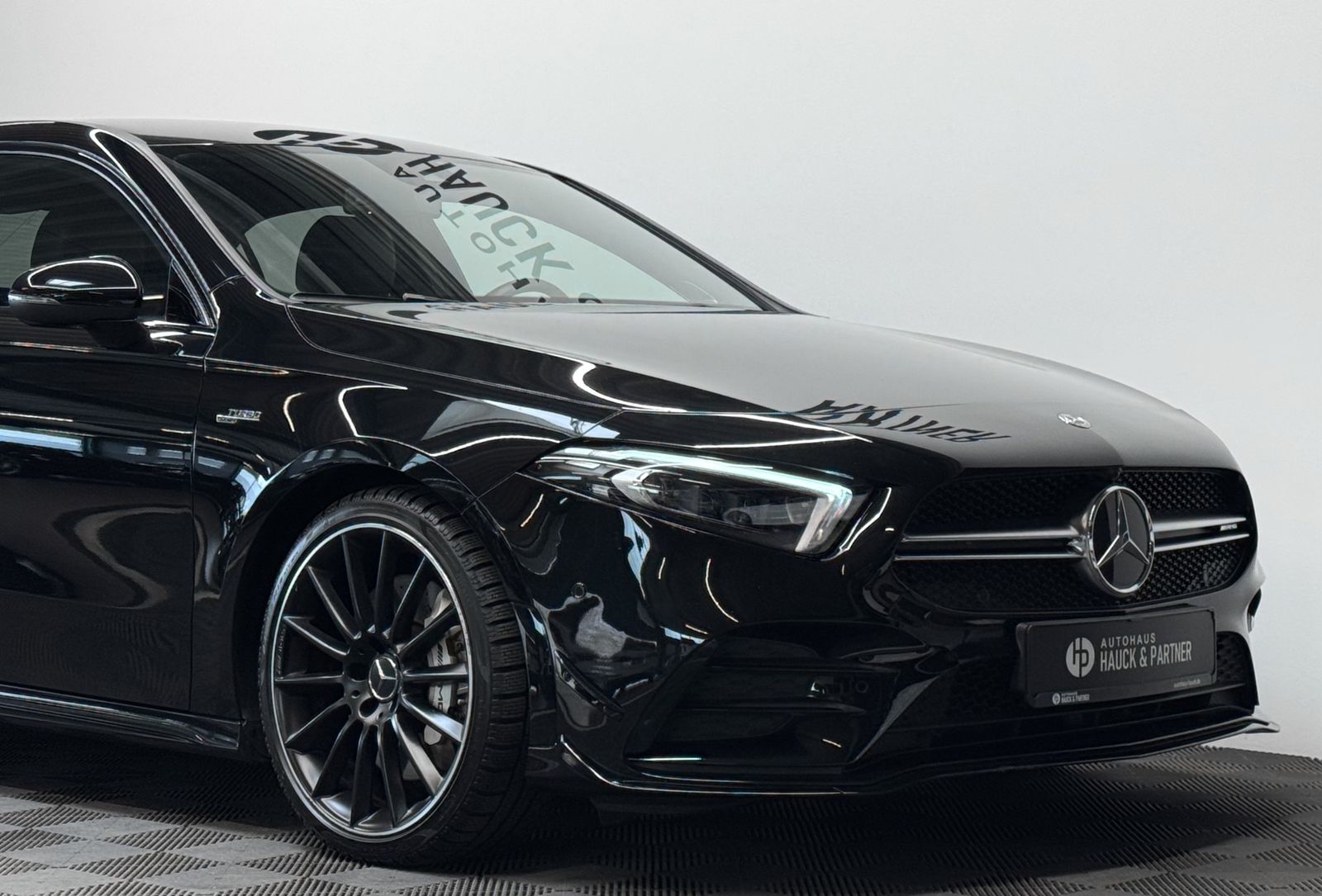 Mercedes-Benz A 35 AMG 4M - Samsaru's Car Outlet