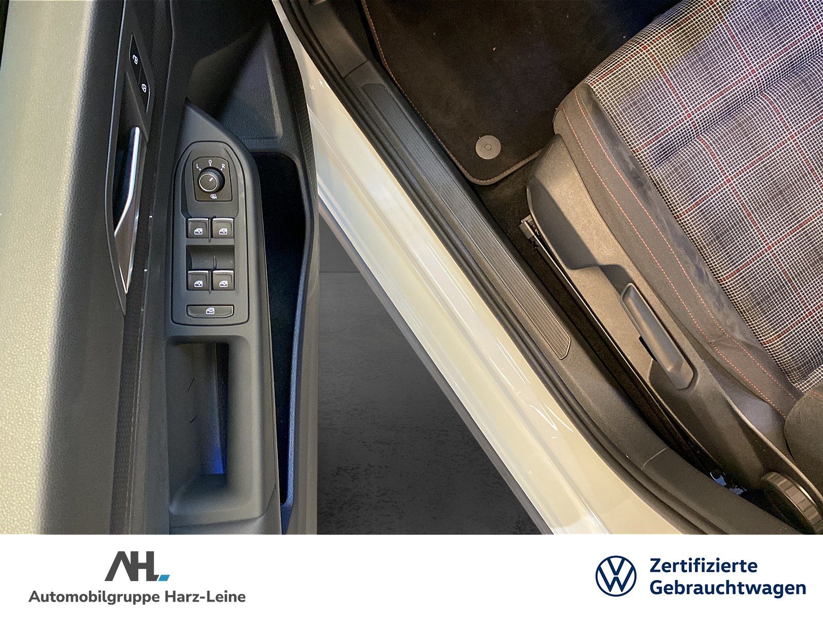 Volkswagen Golf GTI VIII 2.0 TSI DSG - Samsaru's Car Outlet