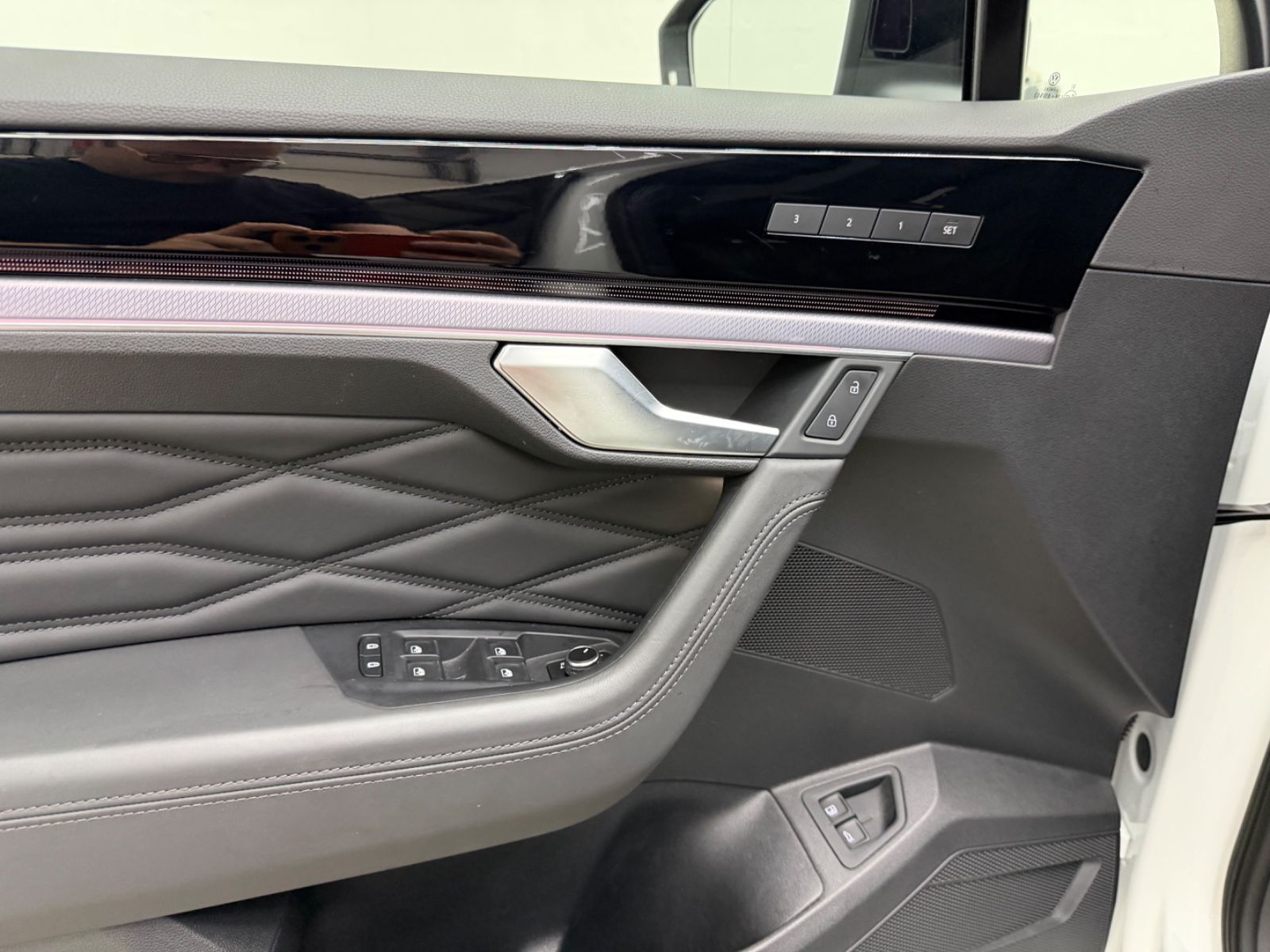Volkswagen Touareg R 4Motion eHybrid+MATRIX+PANO+HEAD-UP+