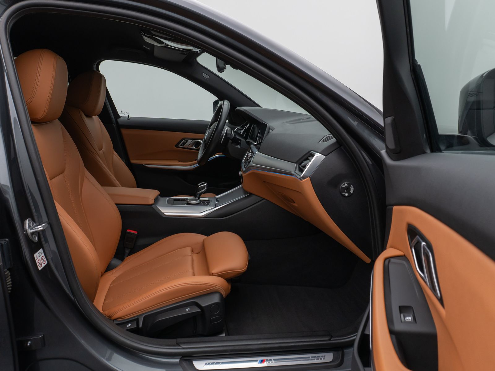 BMW 330e M Sport - Samsaru's Car Outlet