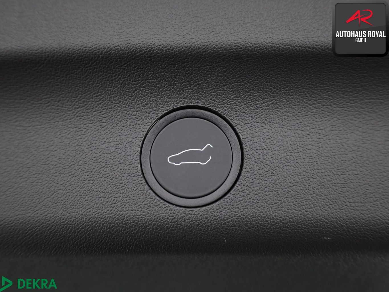 Tesla Model Y Long Range Dual AWD PANO,KEYLESS,360GRAD