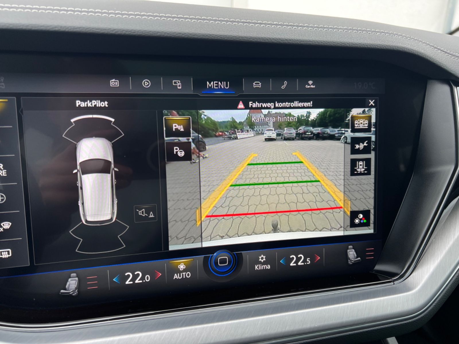 Volkswagen Touareg 4M eHybrid - Samsaru's Car Outlet