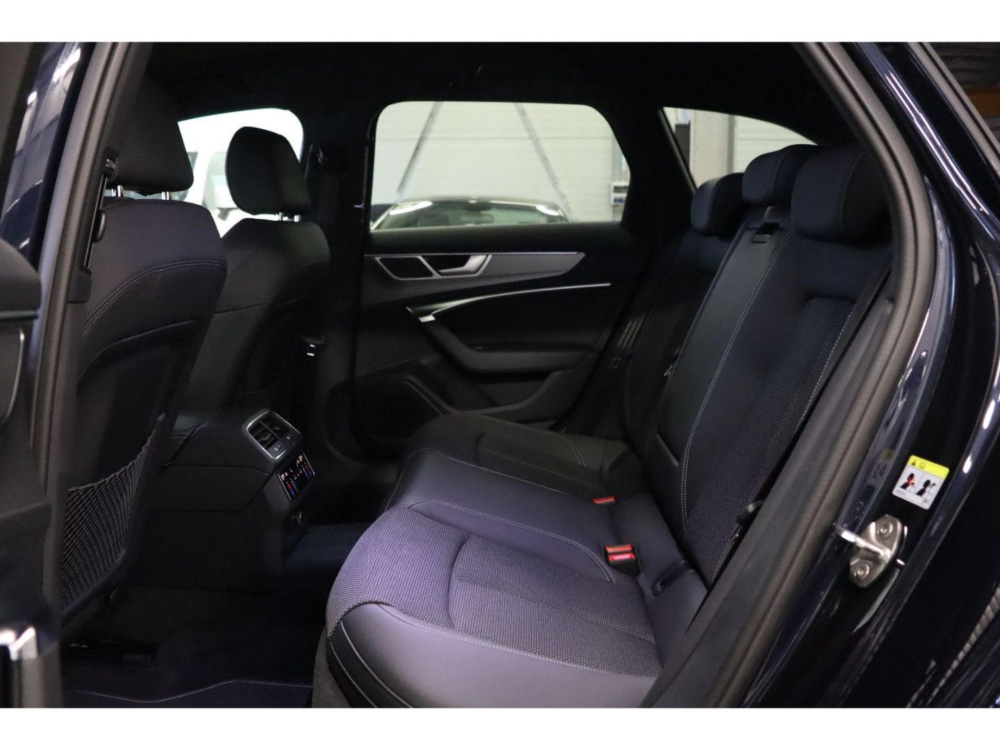 Audi A6 Avant 45 TDI quattro S line - Samsaru's Car Outlet