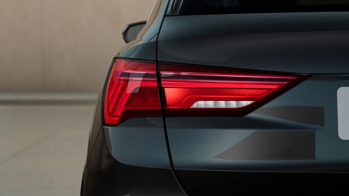 Audi Q3 40 TFSI quattro S line S tronic - Samsaru's Car Outlet