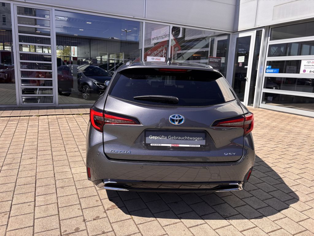 Toyota Corolla 1.8 Hybrid T. Sports Teamplayer Technik