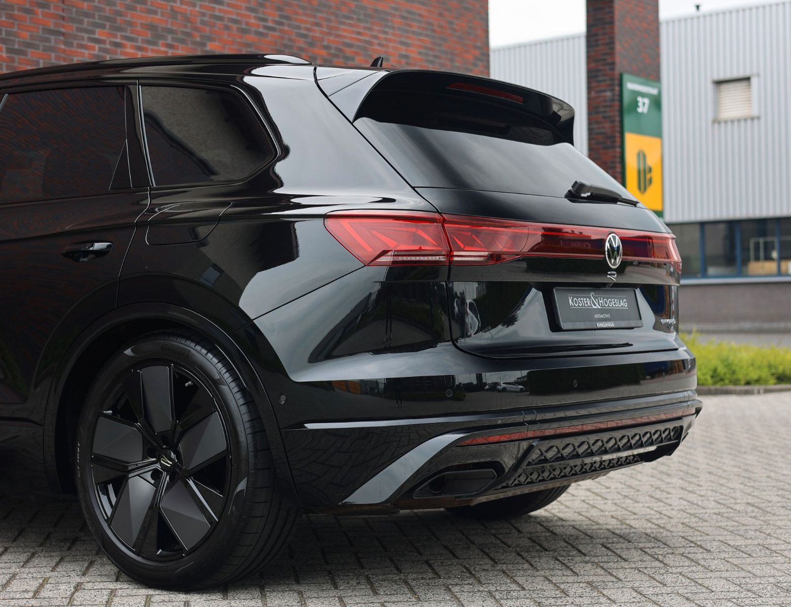 Volkswagen Touareg 3.0 TSI eHybrid 4Motion R