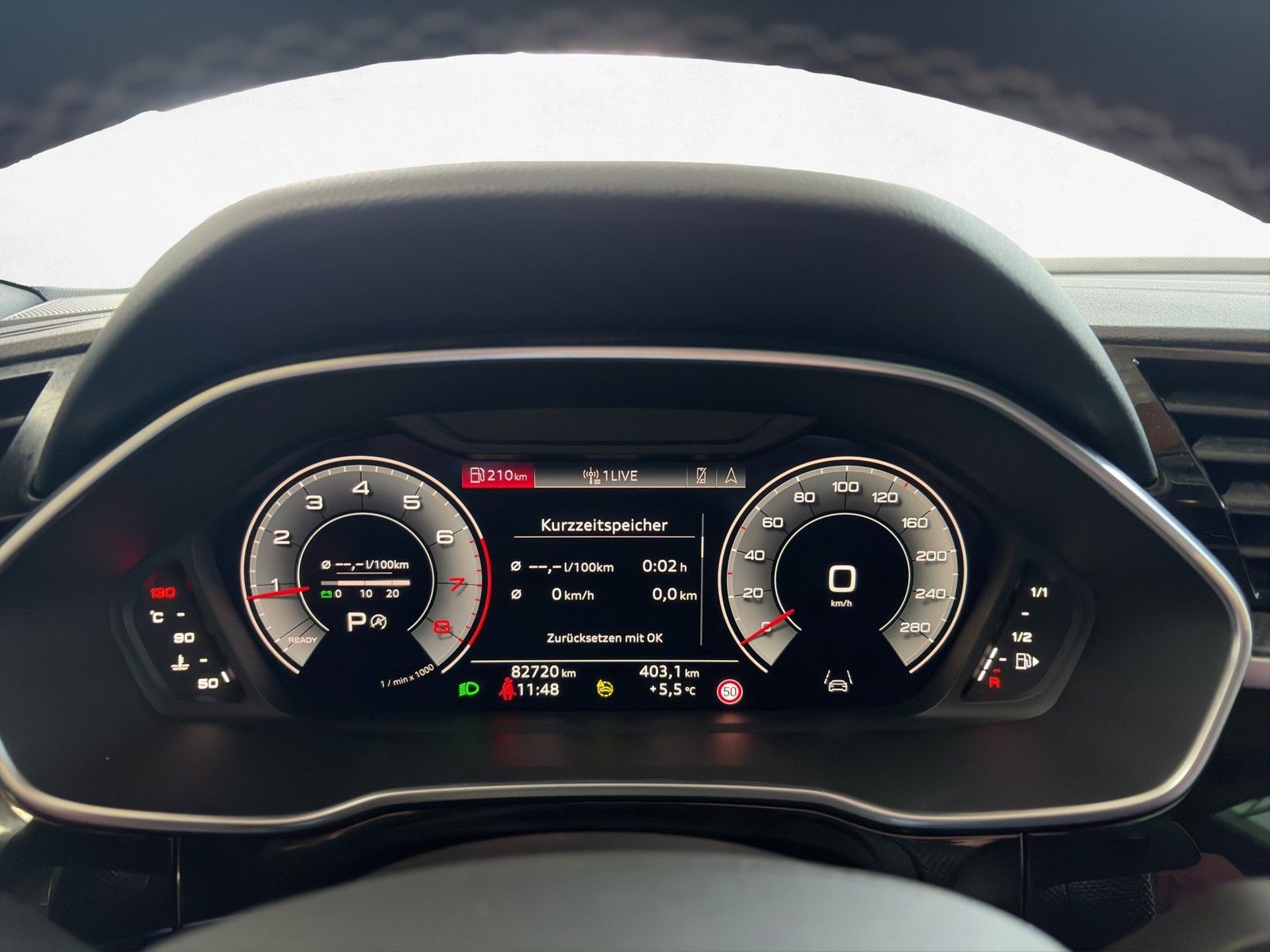 Audi Q3 S line 40 TFSI quattro S tronic /AHK/Pano/LED