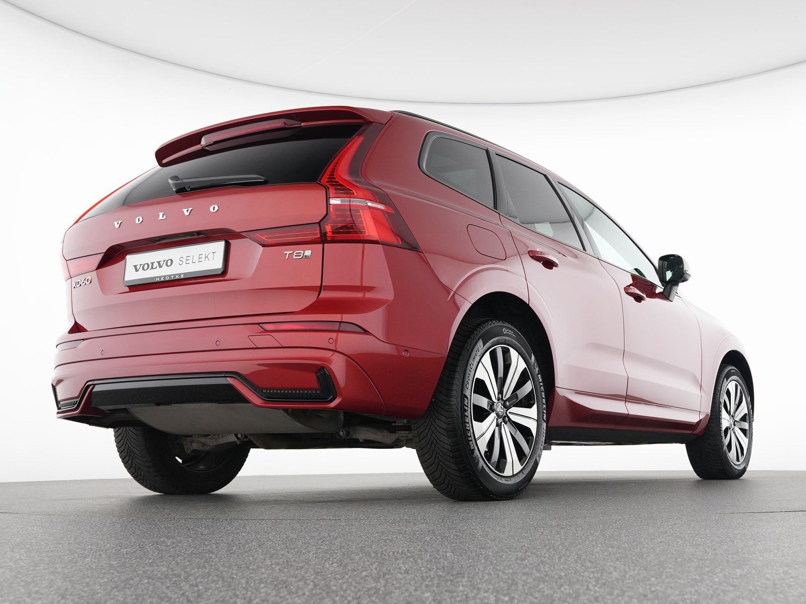 Volvo XC60 T8 Recharge AWD Geartronic Plus Dark