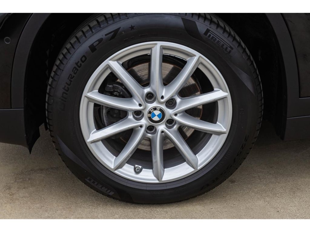 BMW X1 18d - Samsaru's Car Outlet