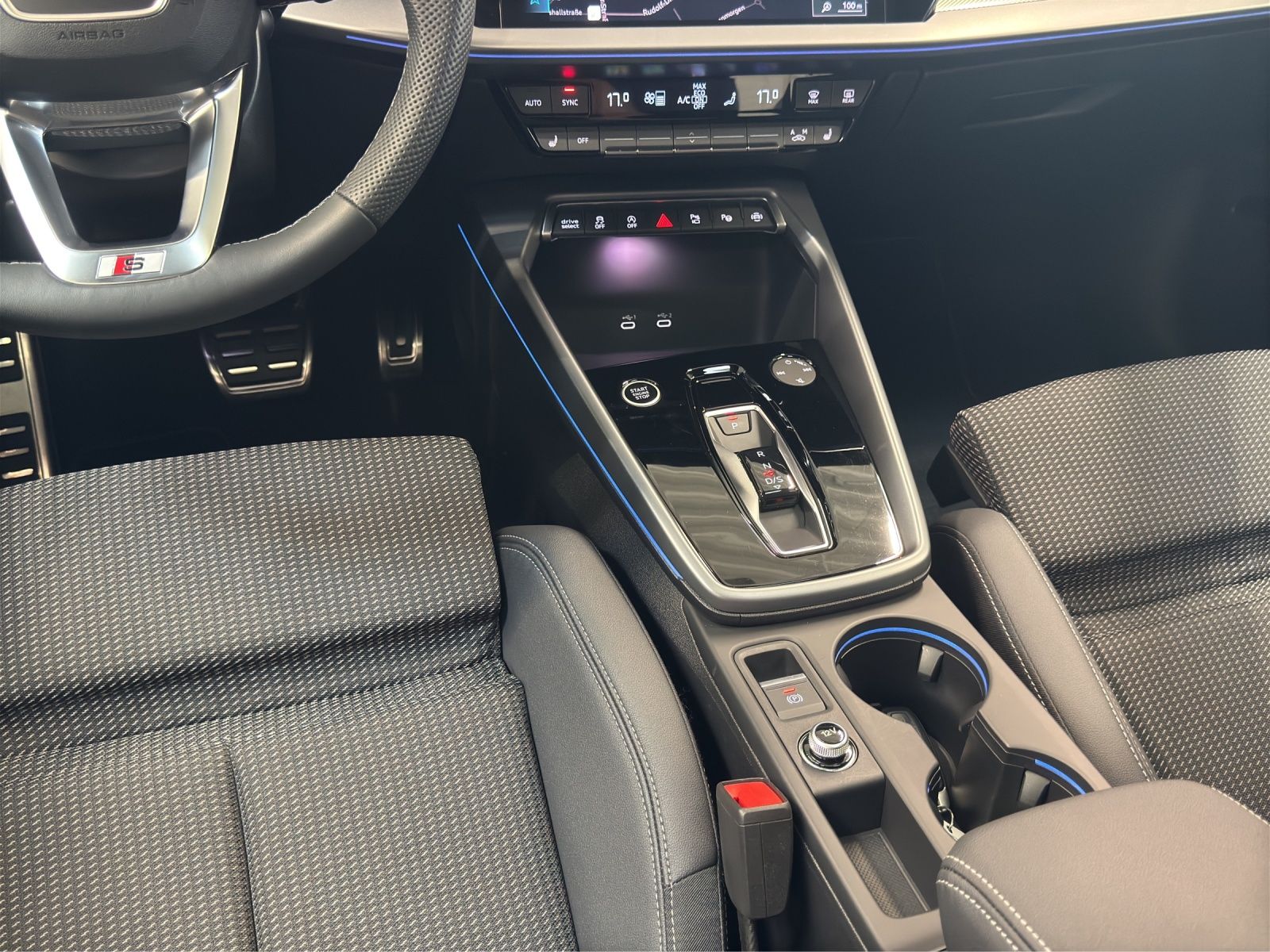 Audi A3 Sportback 35 TDI S line Carbon HuD Pano SONOS