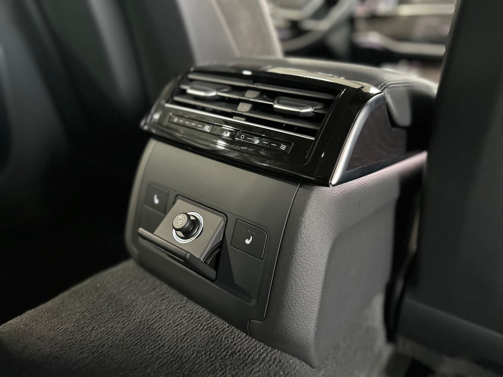 Audi A8 50 TDI quattro - Samsaru's Car Outlet