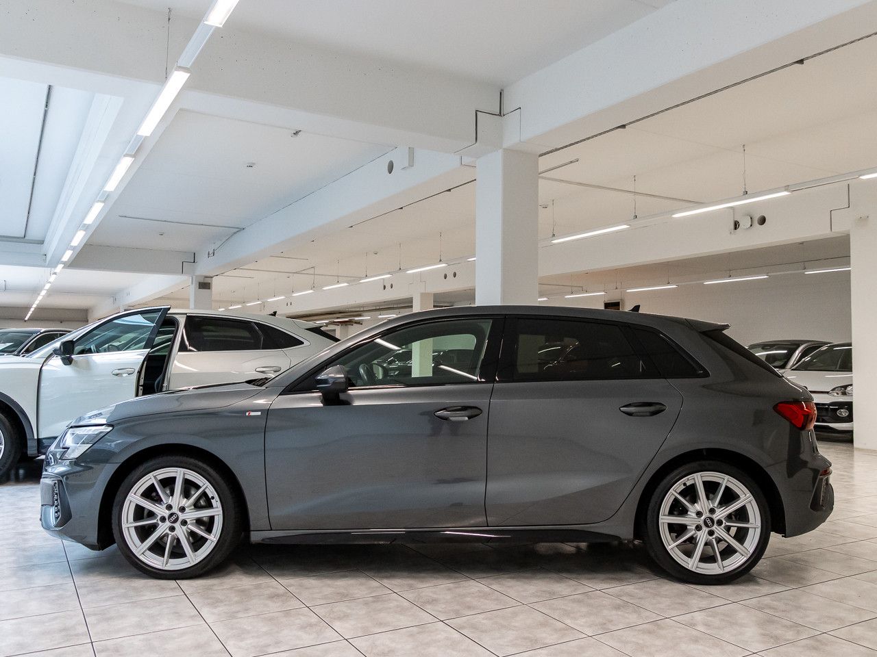 Audi A3 Sportback 35 TFSI S line - Samsaru's Car Outlet