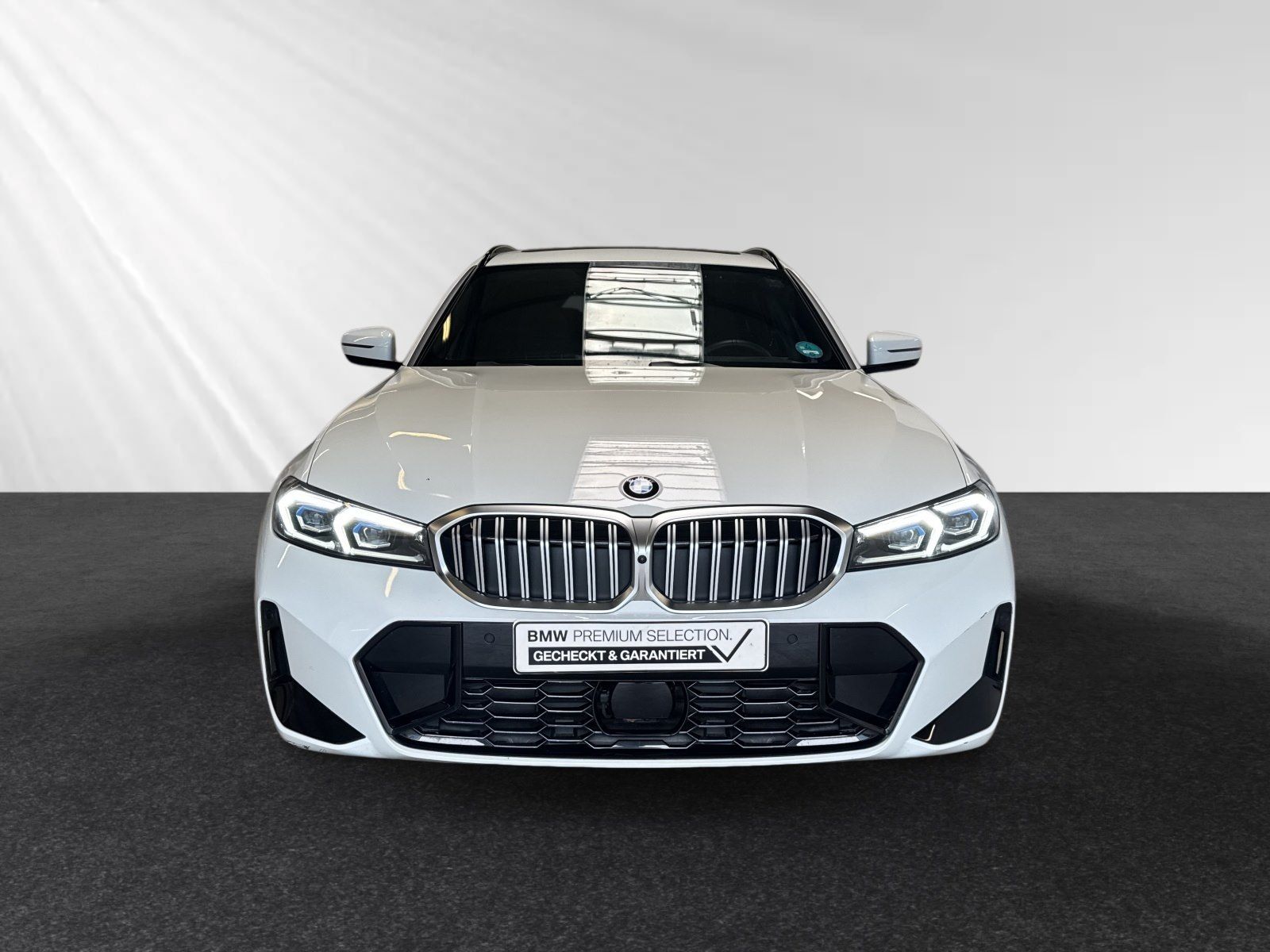 BMW 330i xDrive Touring M Sport|Pano|19"LMR|Head-Up