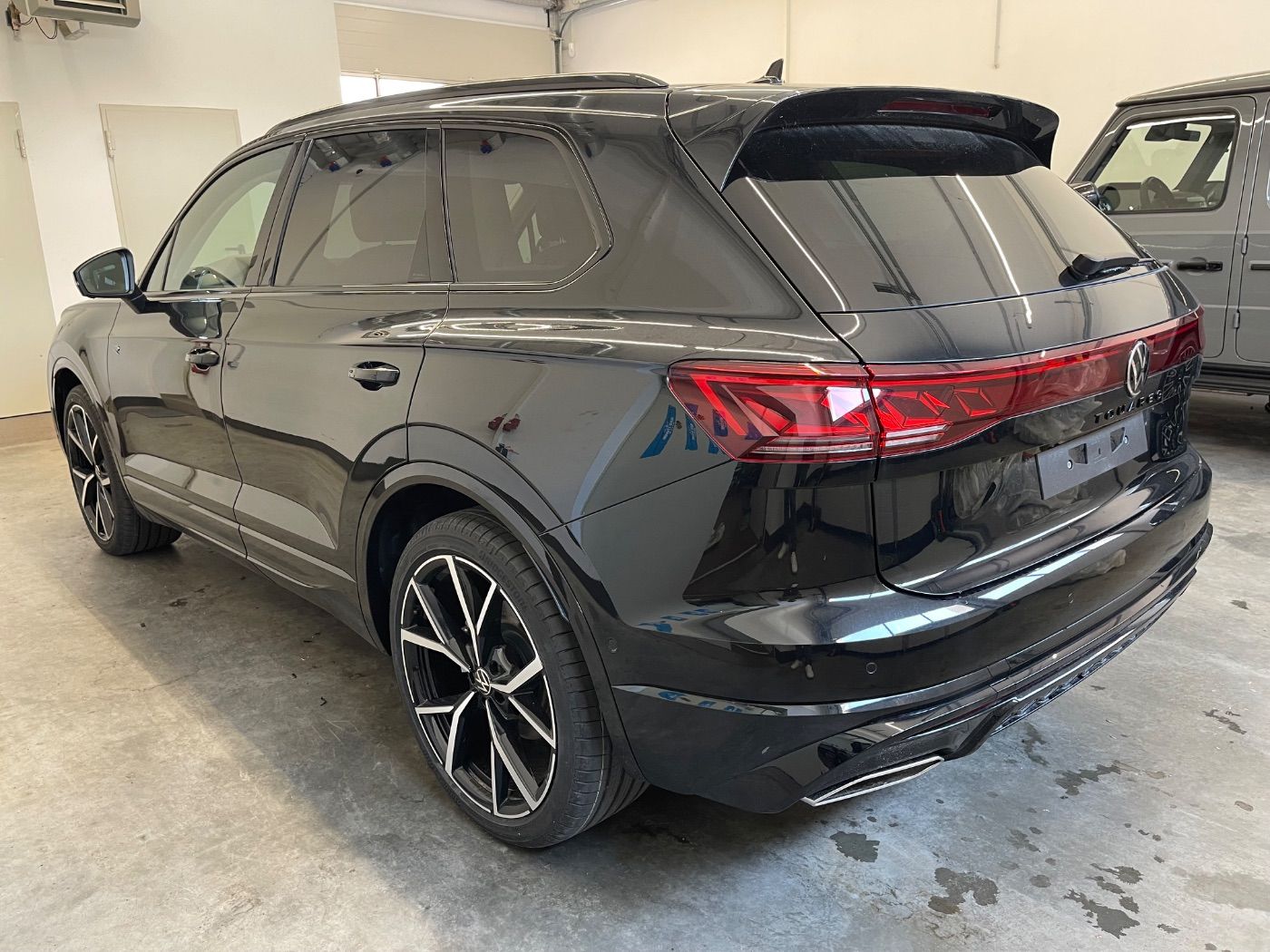 Volkswagen Touareg 3.0 TDI 4Motion R-Line Final Edition