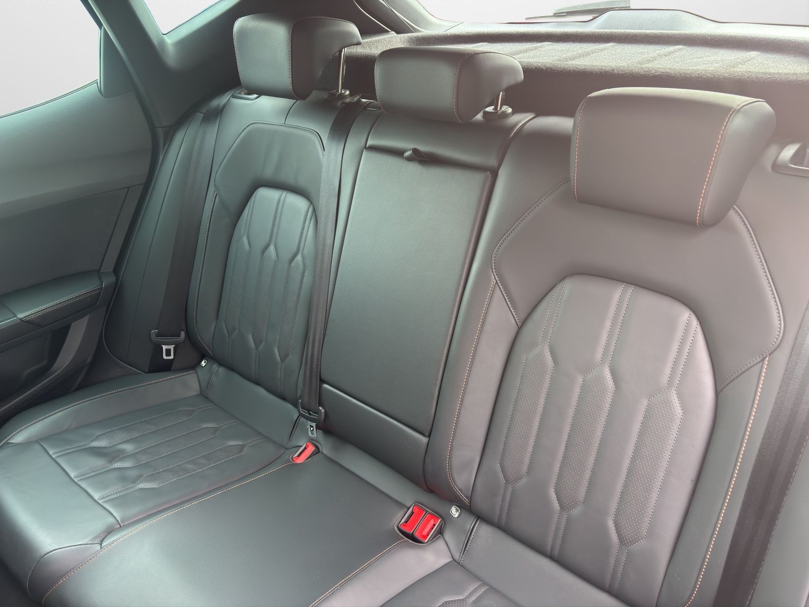 Cupra Formentor VZ 1.4 TSI DSG eHybrid Leder Pano AHK