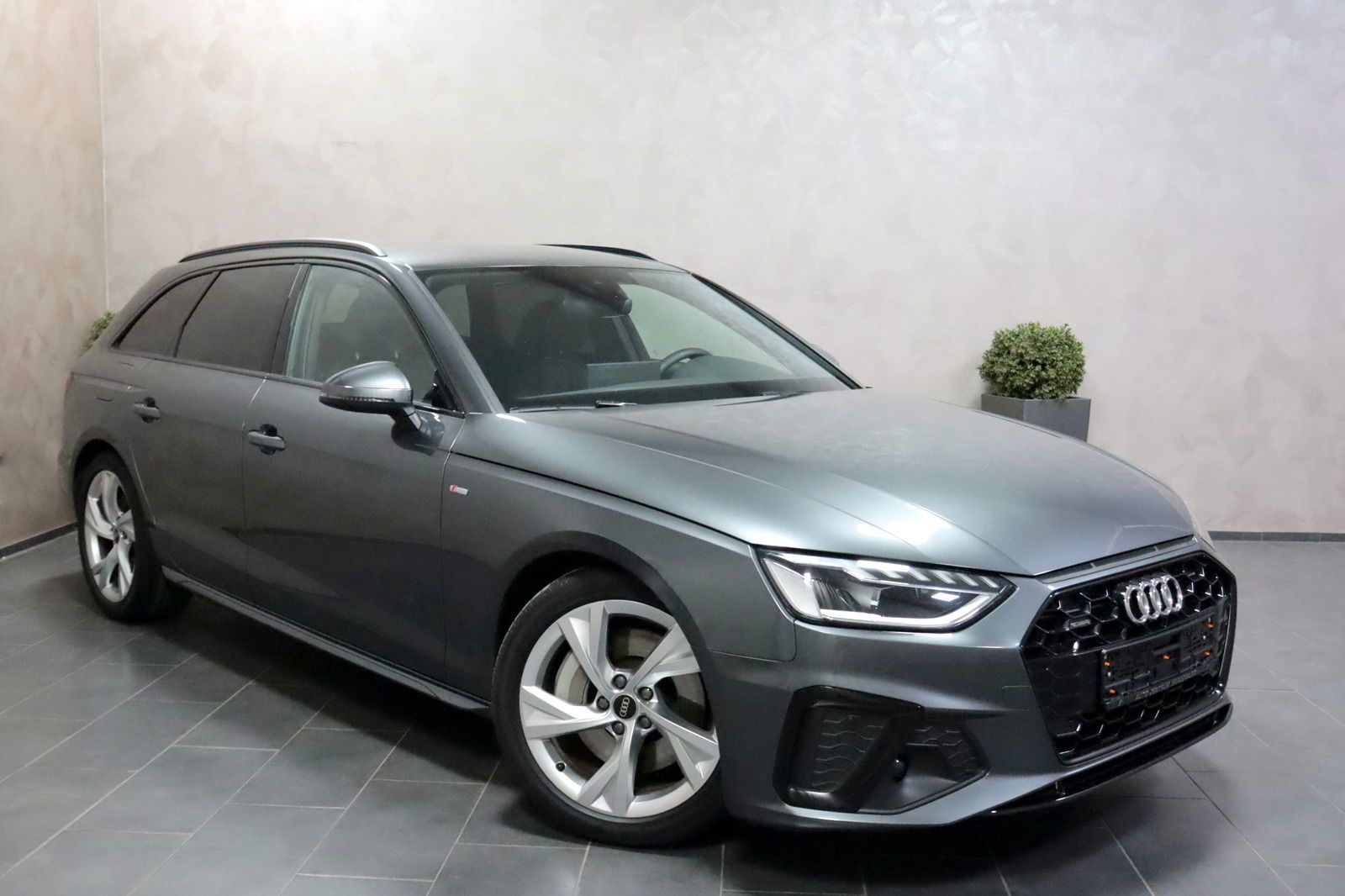 Audi A4 Avant 45 TFSI Quattro S Line - Samsaru's Car Outlet