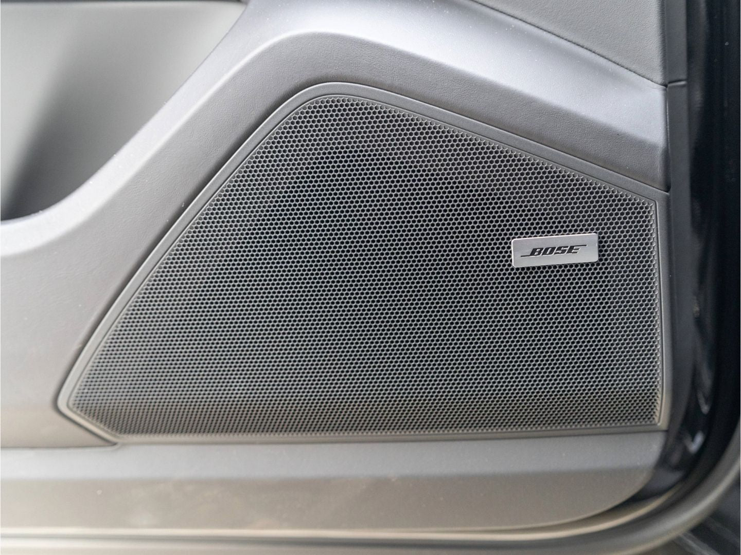 Porsche Cayenne E-Hybrid 22'', BOSE, Anhängerkupplung