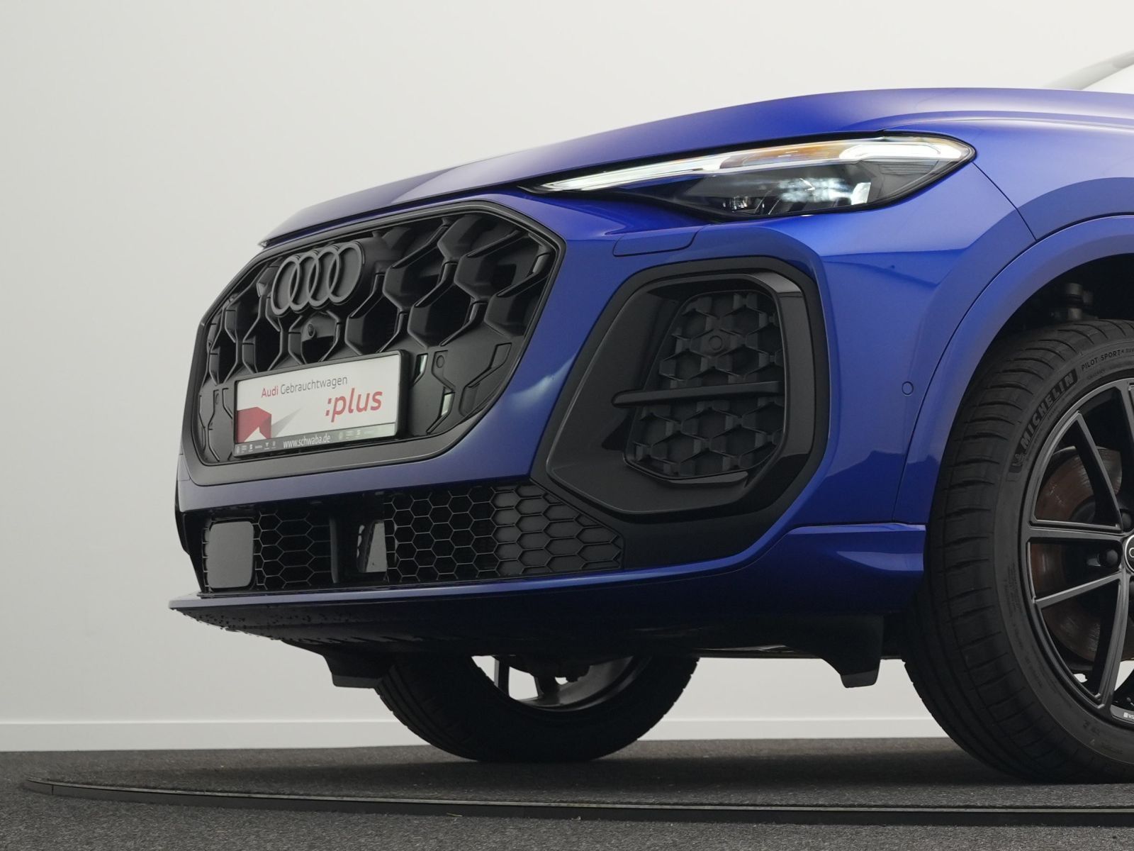Audi Q5 2.0 TFSI S line S tr. *AHK*PANO*MATRIX*20''*