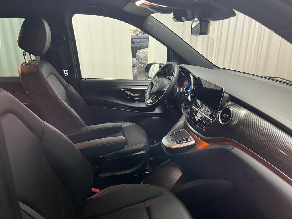 Mercedes-Benz V 300 d Avantgarde XL - Samsaru's Car Outlet