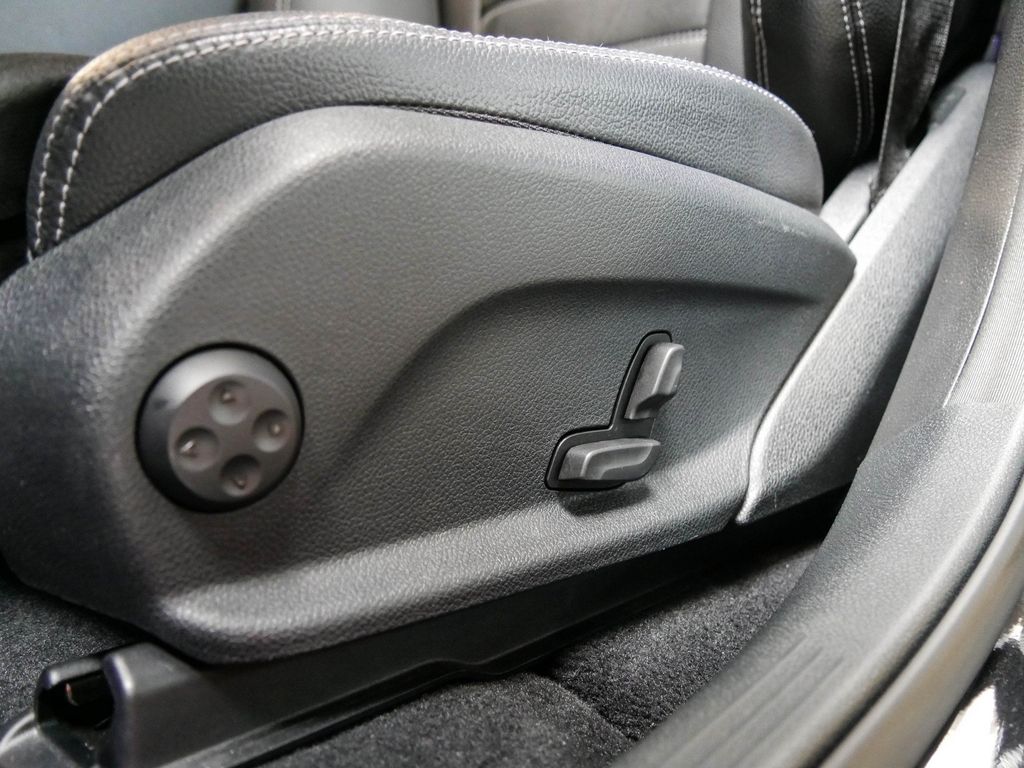 Mercedes-Benz GLC 300 de 4MATIC AMG - Samsaru's Car Outlet