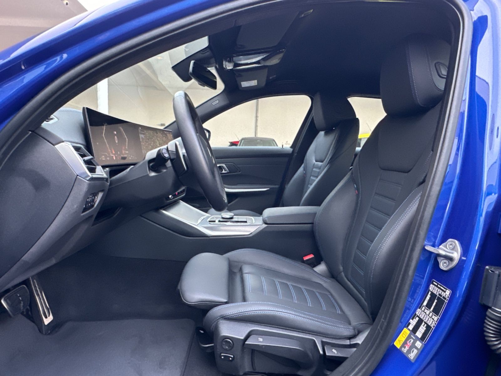 BMW 330 e xDrive Touring M Sport - Samsaru's Car Outlet