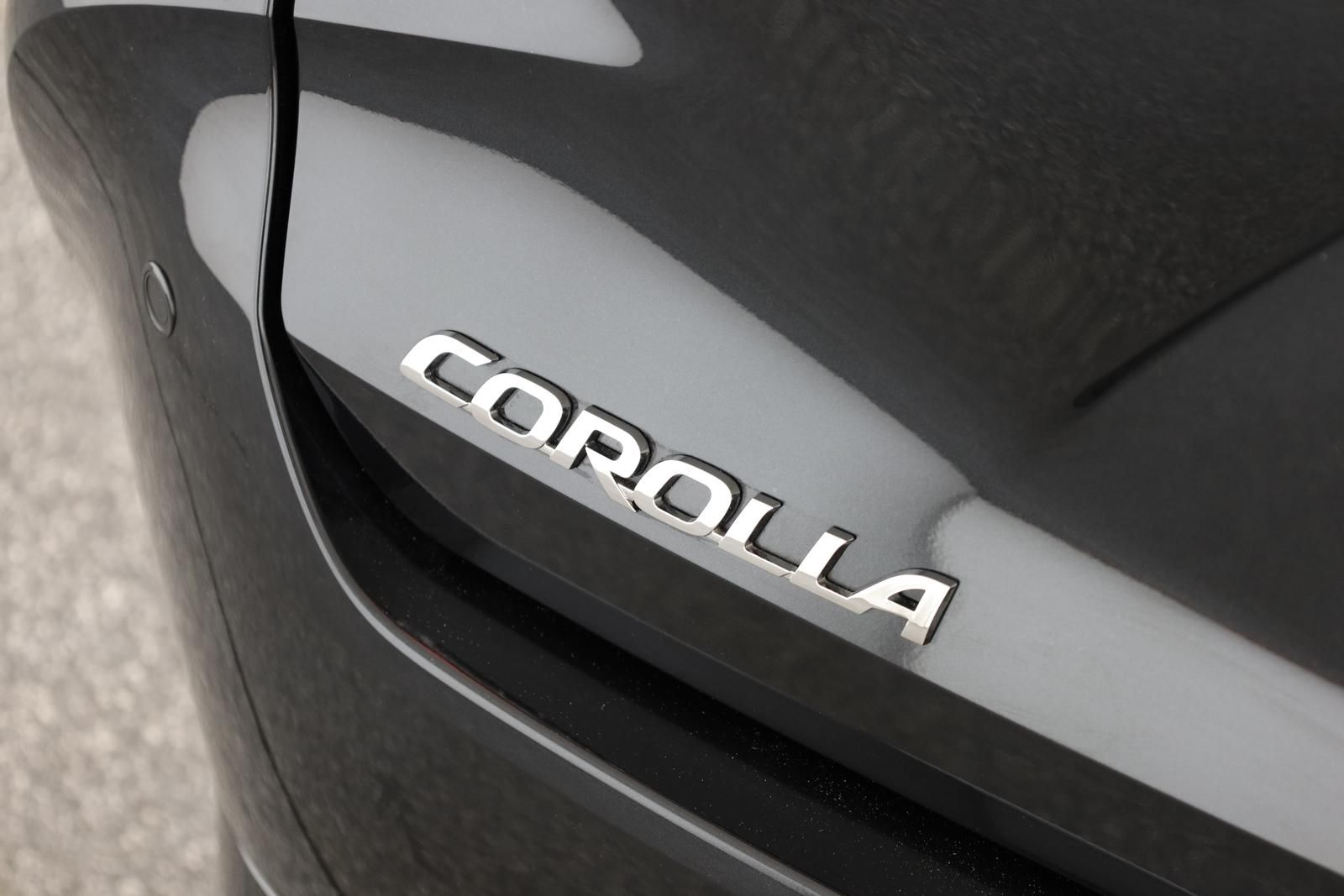 Toyota Corolla Touring Sports 1.8 CVT Team D Navi Kam