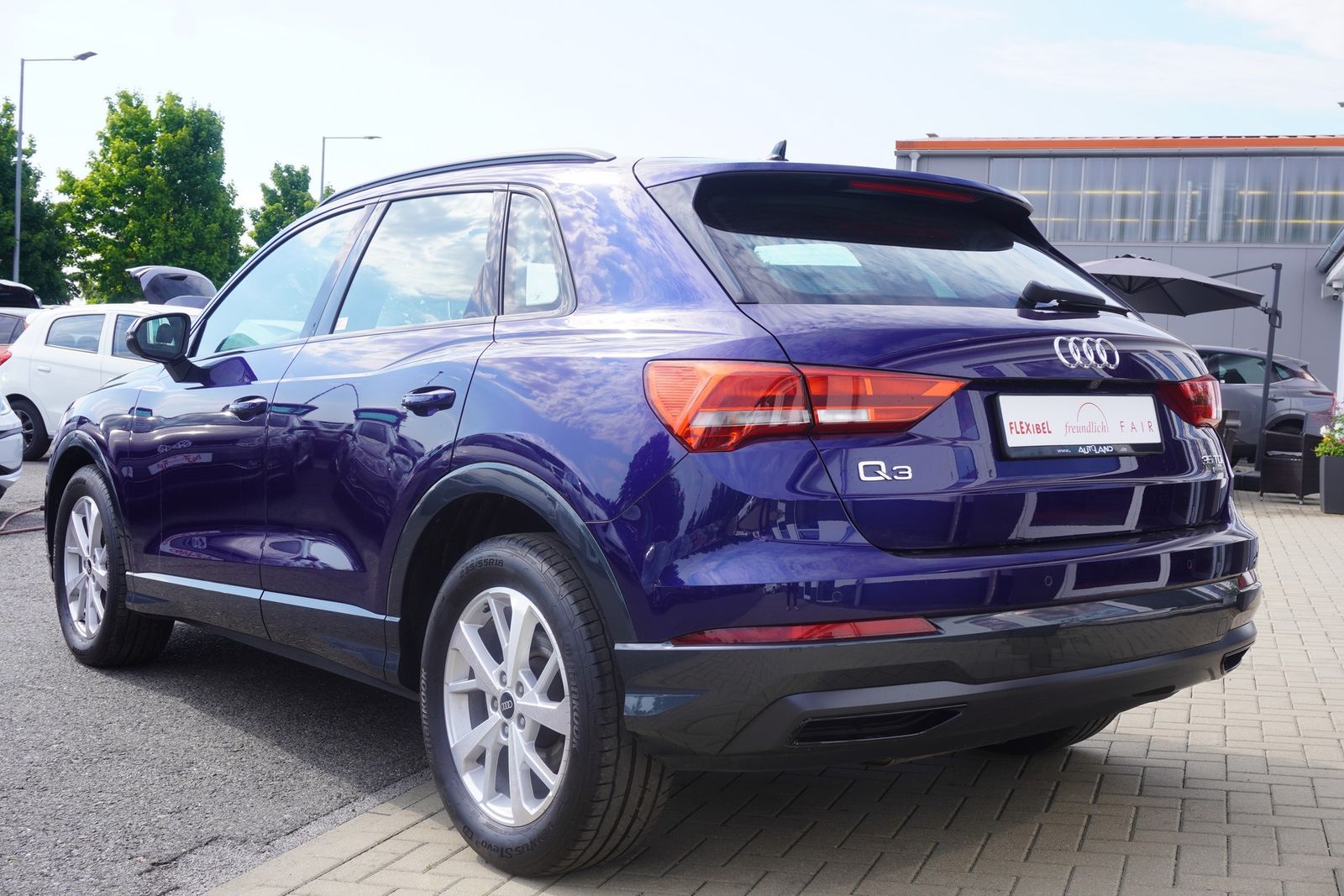 Audi Q3 35 TDI quattro advanced - Samsaru's Car Outlet