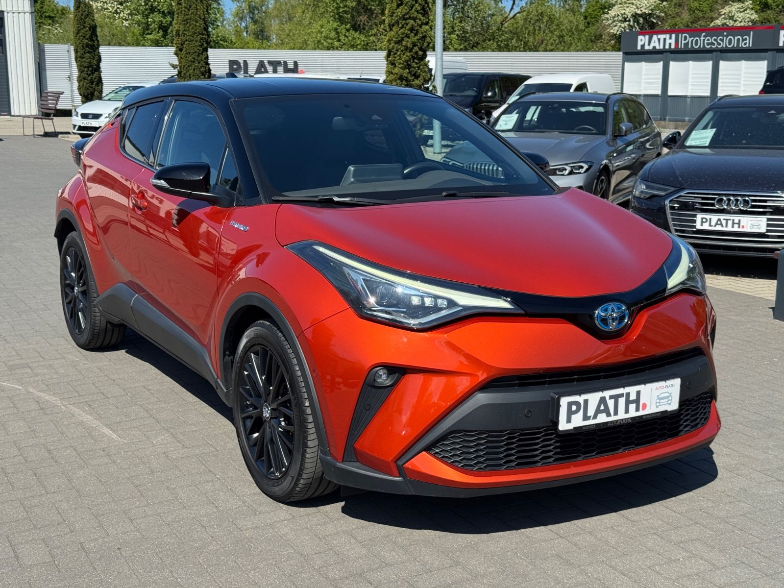 Toyota C-HR Hybrid Orange Edition - Samsaru's Car Outlet