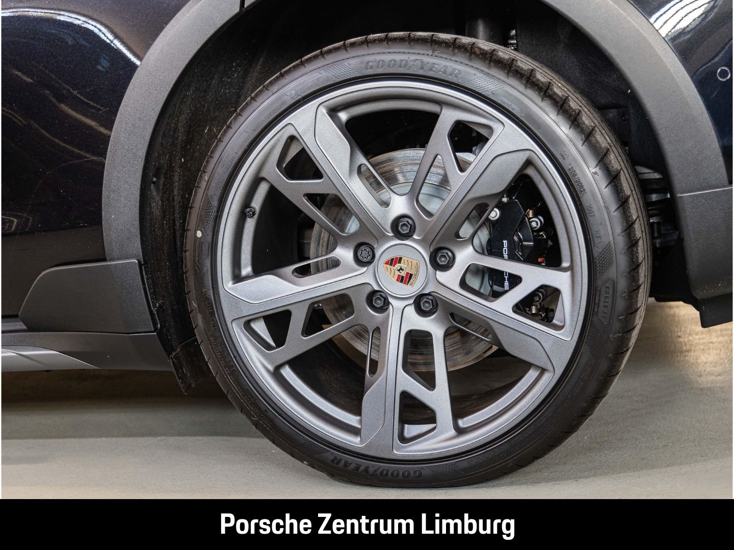 Porsche Taycan 4 Cross Turismo BOSE Hinterachslenkung