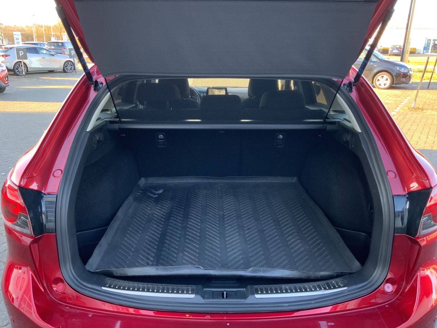 Mazda 6 2.5 194 AT EXCLUSIVE-LINE MATRIX BOSE 360