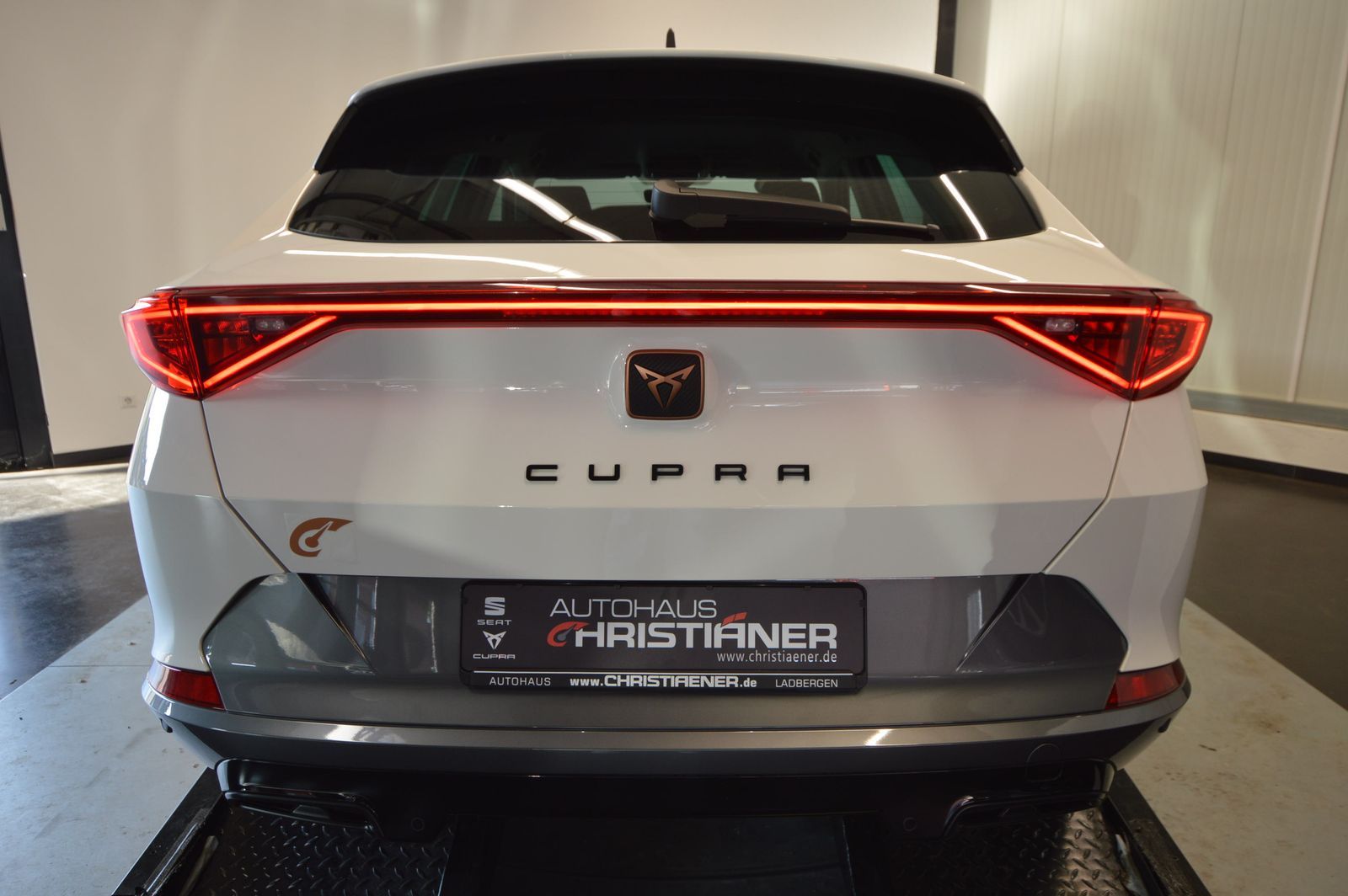 Cupra Formentor 1.4 e-HYBRID - Samsaru's Car Outlet