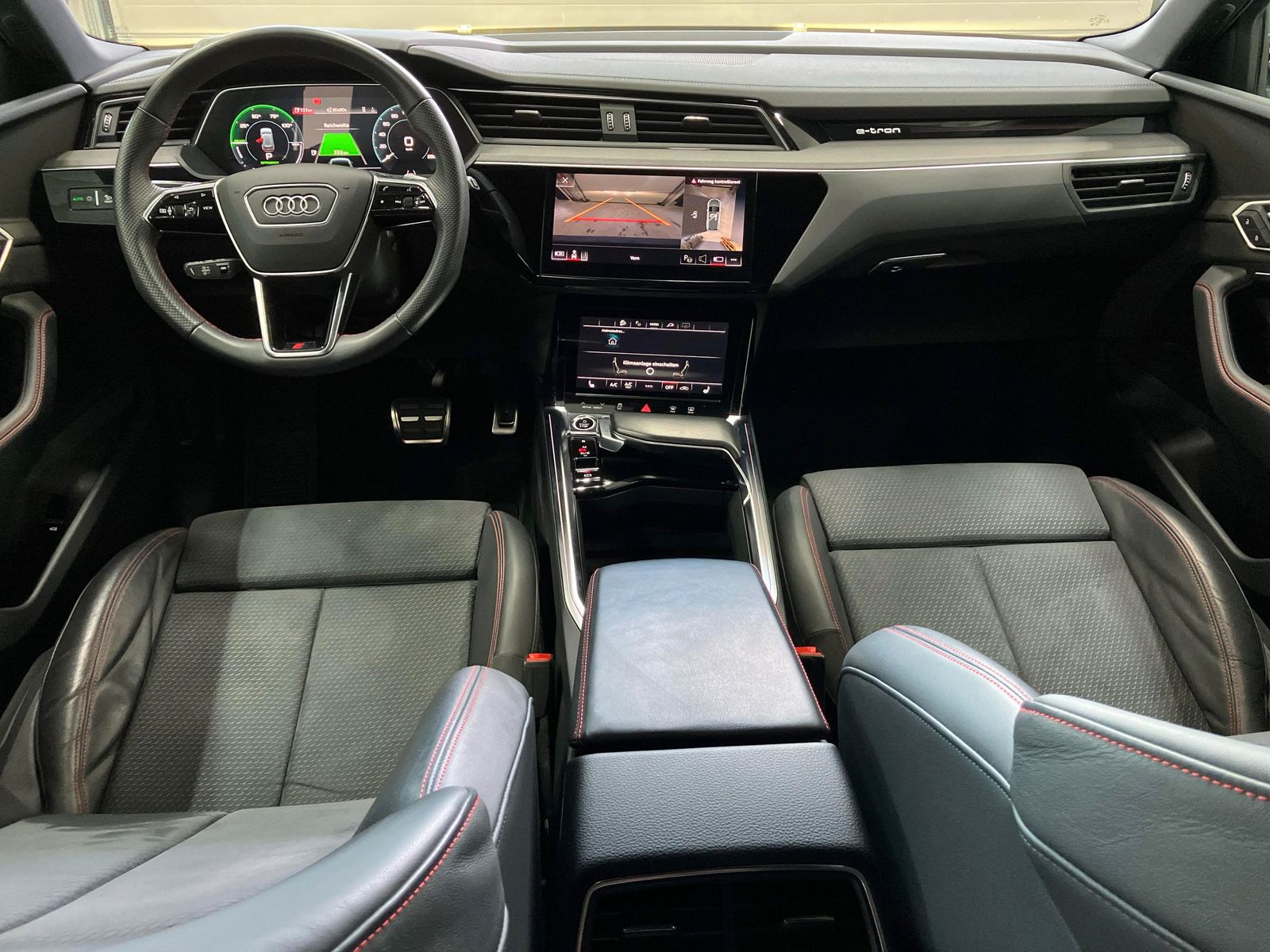 Audi Q8 e-tron S line 50 AHK Matrix Keyless 360° ACC