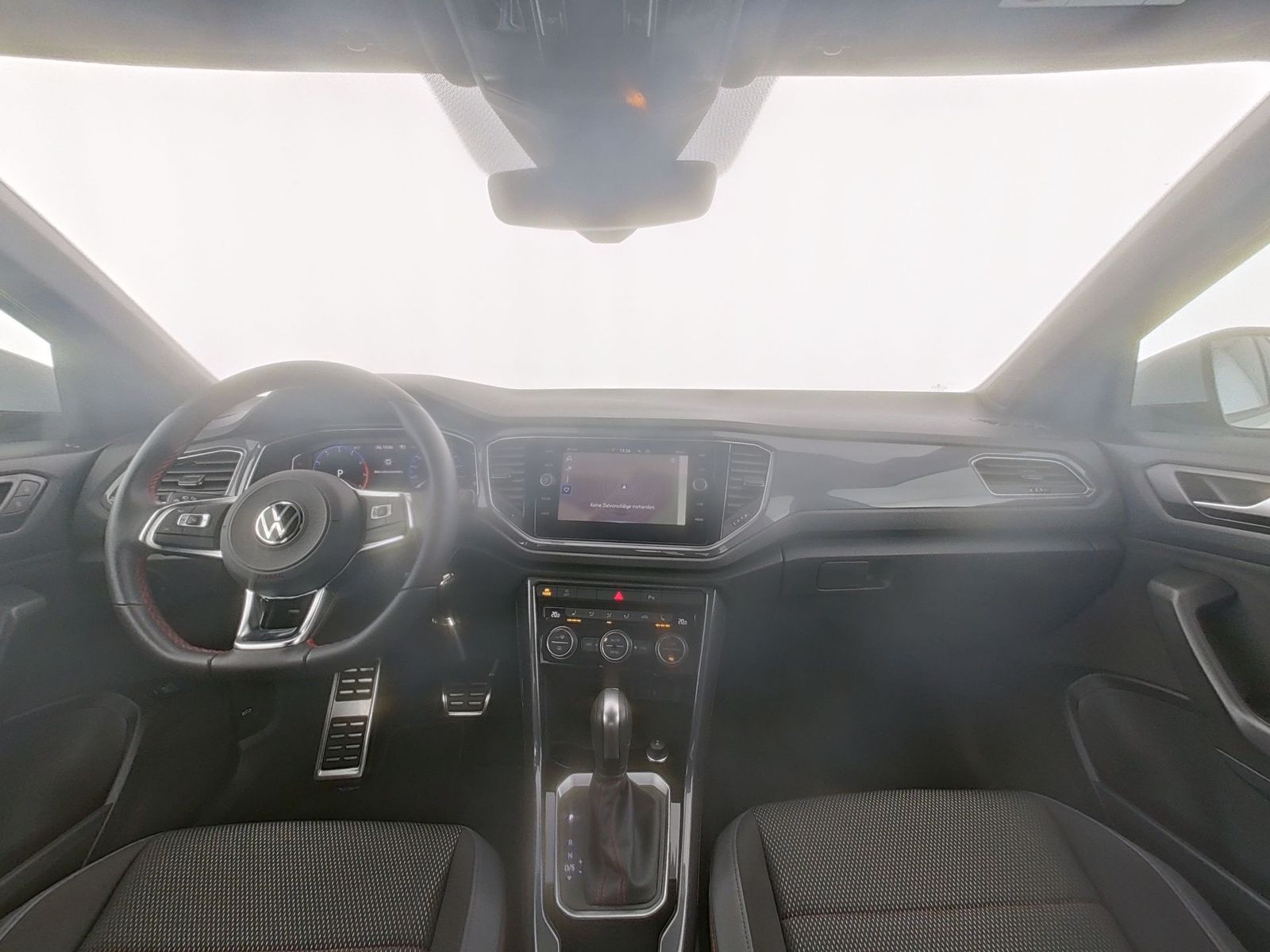 Volkswagen T-Roc Sport - Samsaru's Car Outlet
