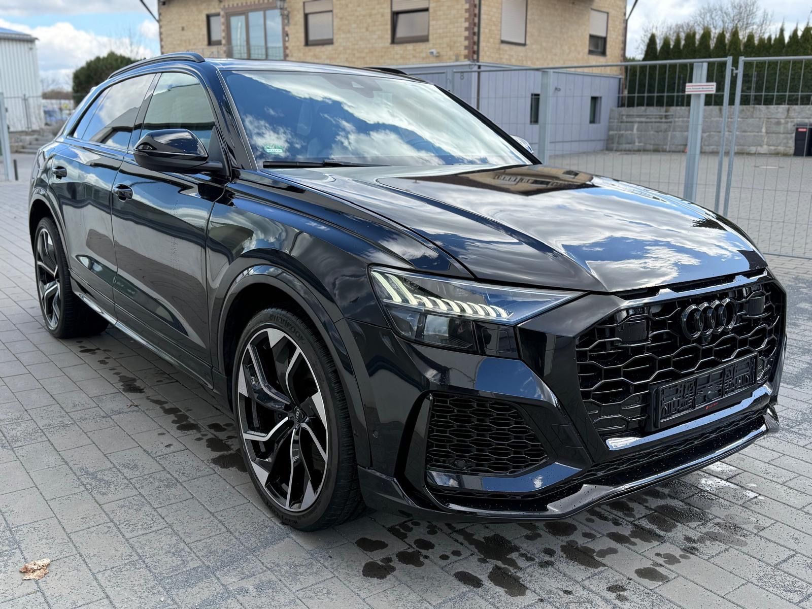 Audi RSQ8 4.0 TFSI quattro Head Up Abstand Pano AHK