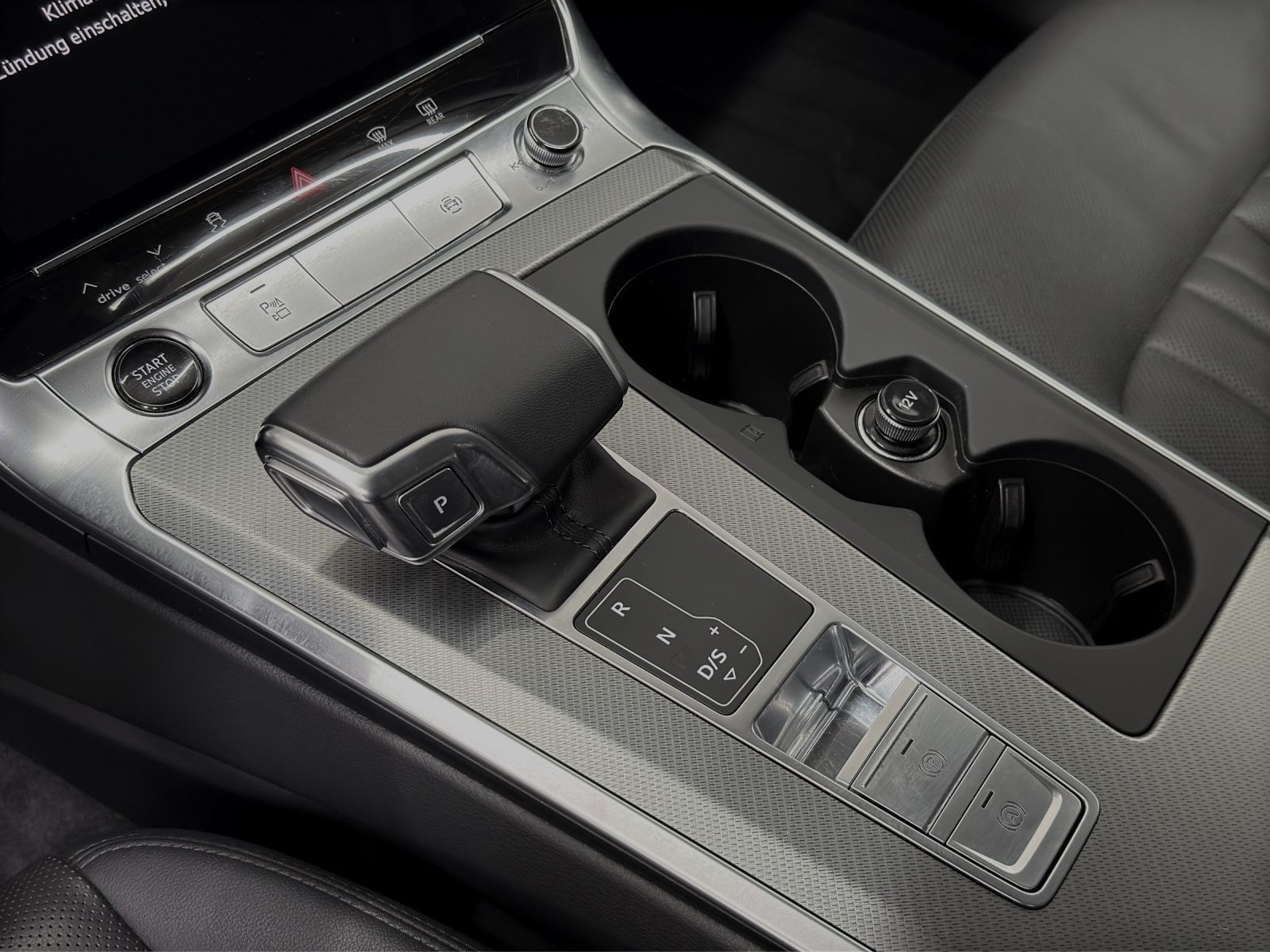 Audi A6 Avant 45 TFSI Q DESIGN - Samsaru's Car Outlet