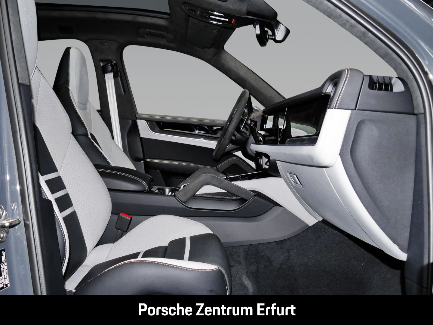 Porsche Cayenne E-Hybrid Sonderfabe nimbusgrau  Vollauss