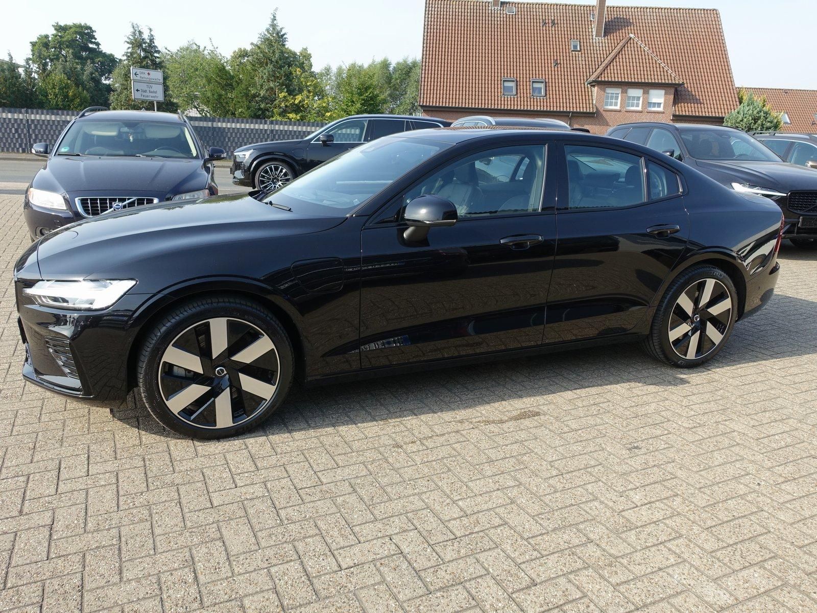 Volvo S60 Recharge Ultimate T8 AWD/360°/B&W/Massage