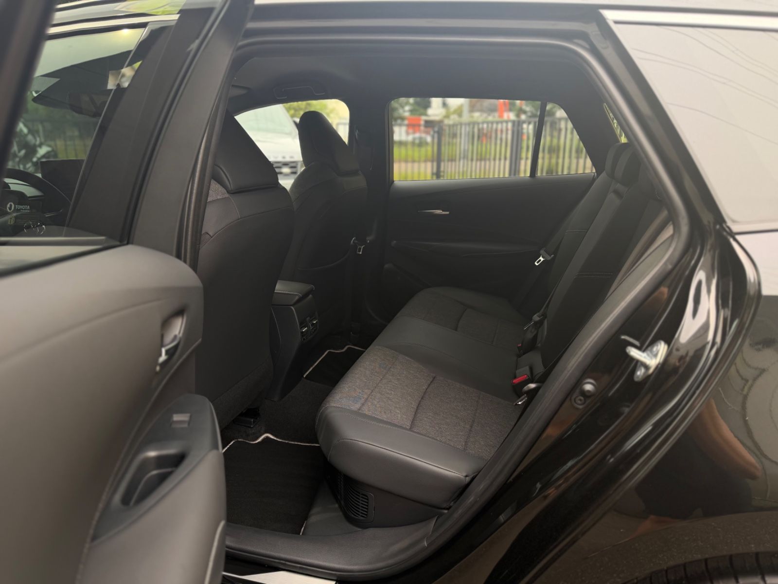 Toyota Corolla Touring Sports Hybrid Team D 1. Hand