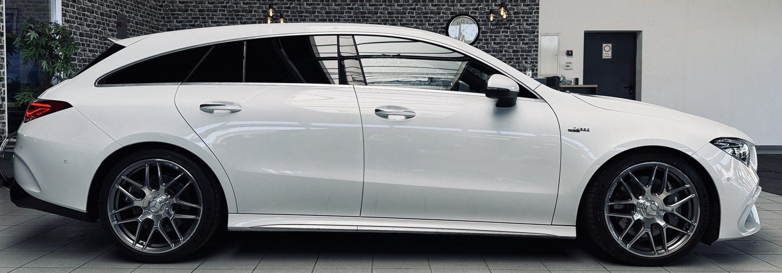 Mercedes-Benz CLA 45 AMG - Samsaru's Car Outlet
