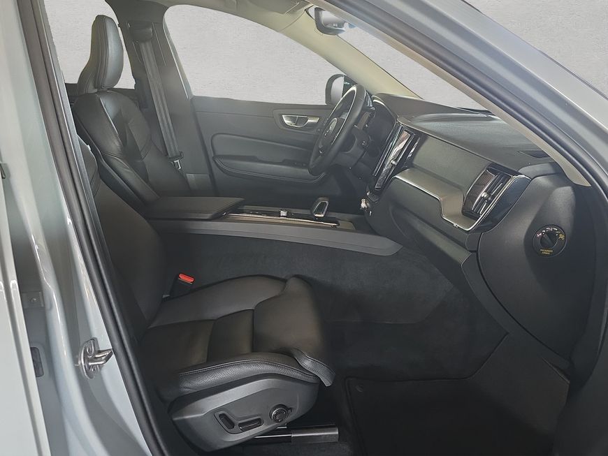 Volvo XC60 B4 D Plus Dark