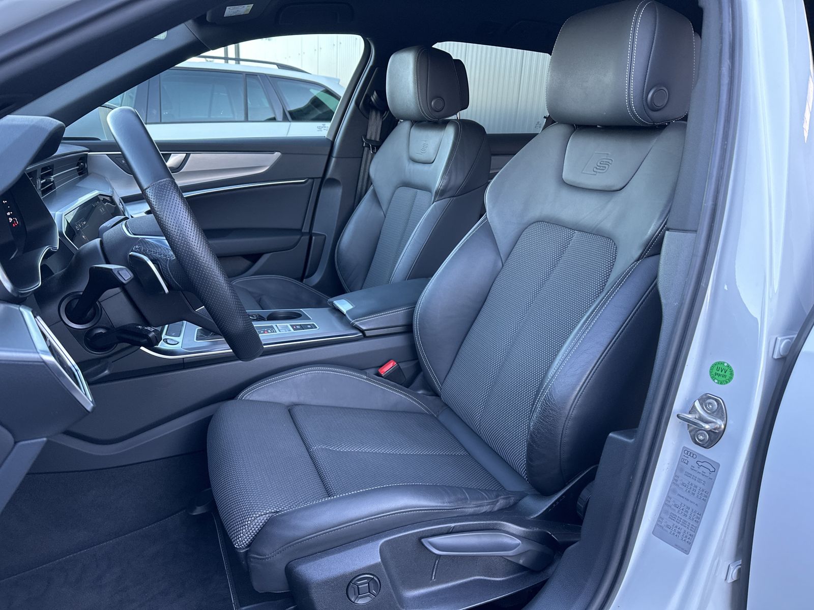 Audi A6 Avant 50 TFSI e Qu S-Line - Samsaru's Car Outlet