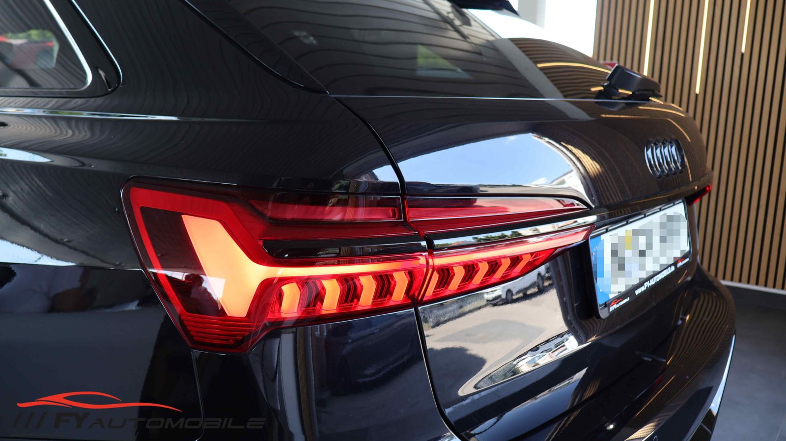 Audi RS6 4.0 TFSI quattro Keramic* Pano* AHK* Carbon