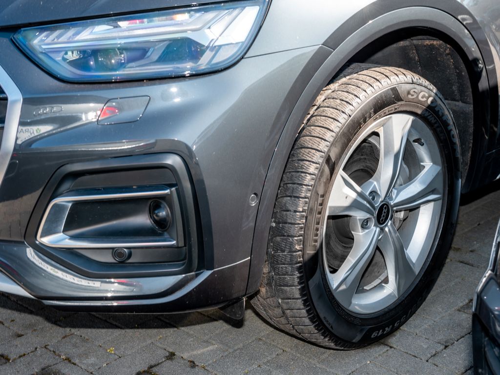 Audi Q5 45 TFSI - Samsaru's Car Outlet